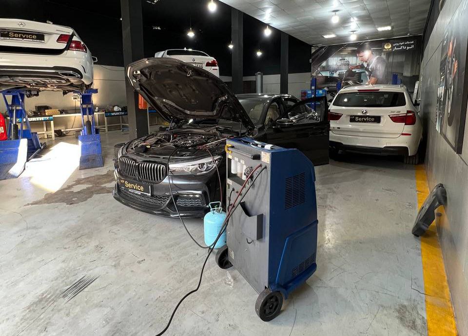 سرویس کولر بی ام و (BMW)