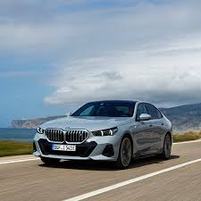 سرویس های تخصصی BMW