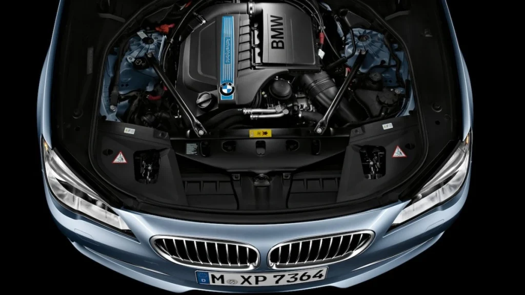 بی ام و سرویس تعمیر موتور BMW با گارانتی در تهران اقدسیه